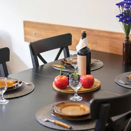 Wisniowy Sad By Renters Apartamento *