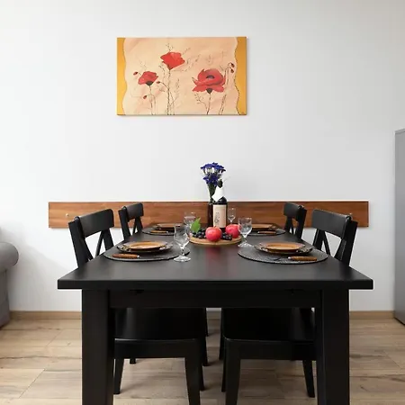 Wisniowy Sad By Renters Kołobrzeg